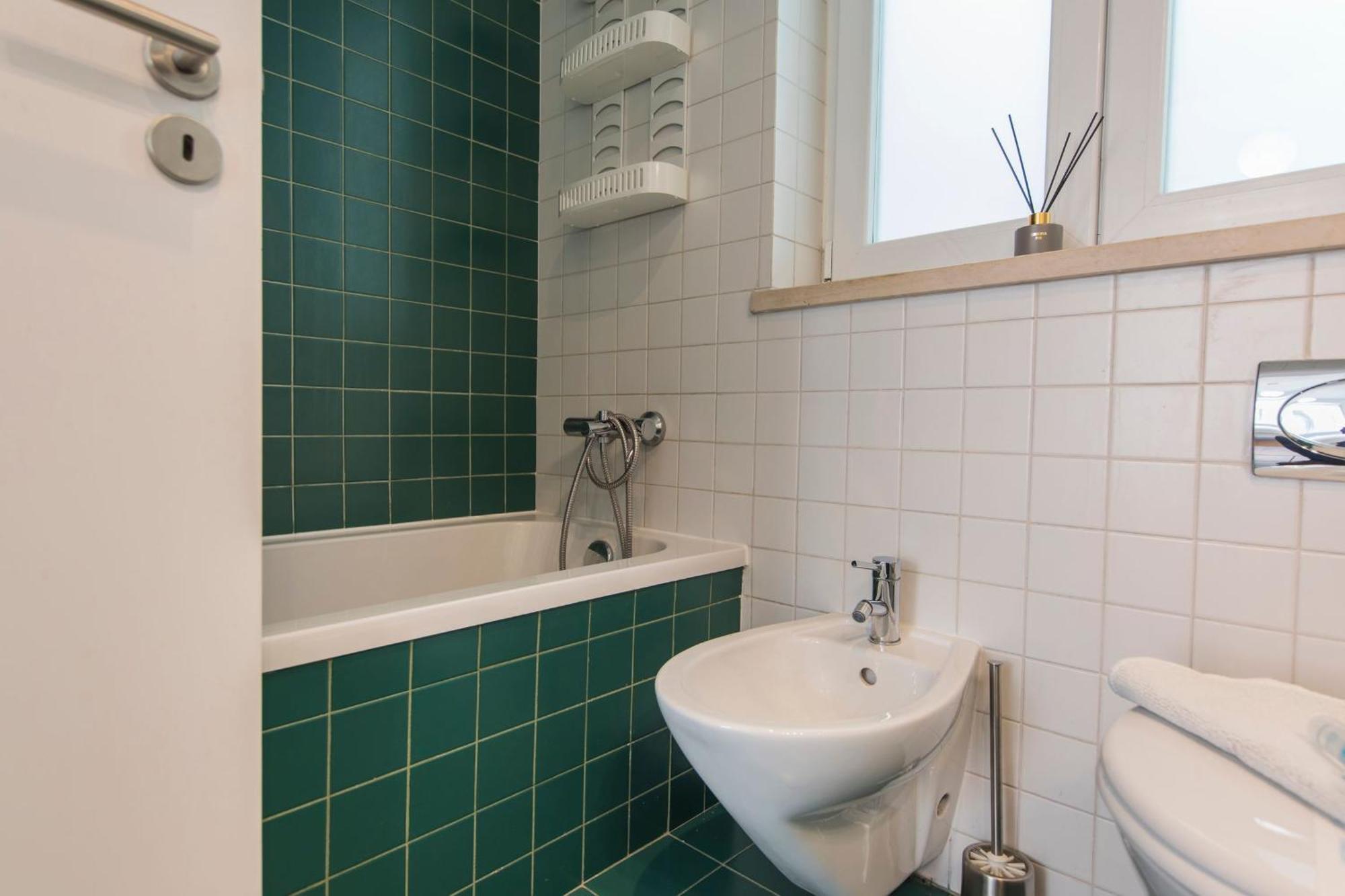 Appartement Lovelystay - Bright&spacious Flat In Graça